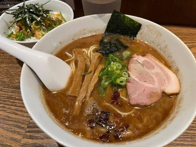 中華そば うめや 金沢文庫 - サブ画像1
