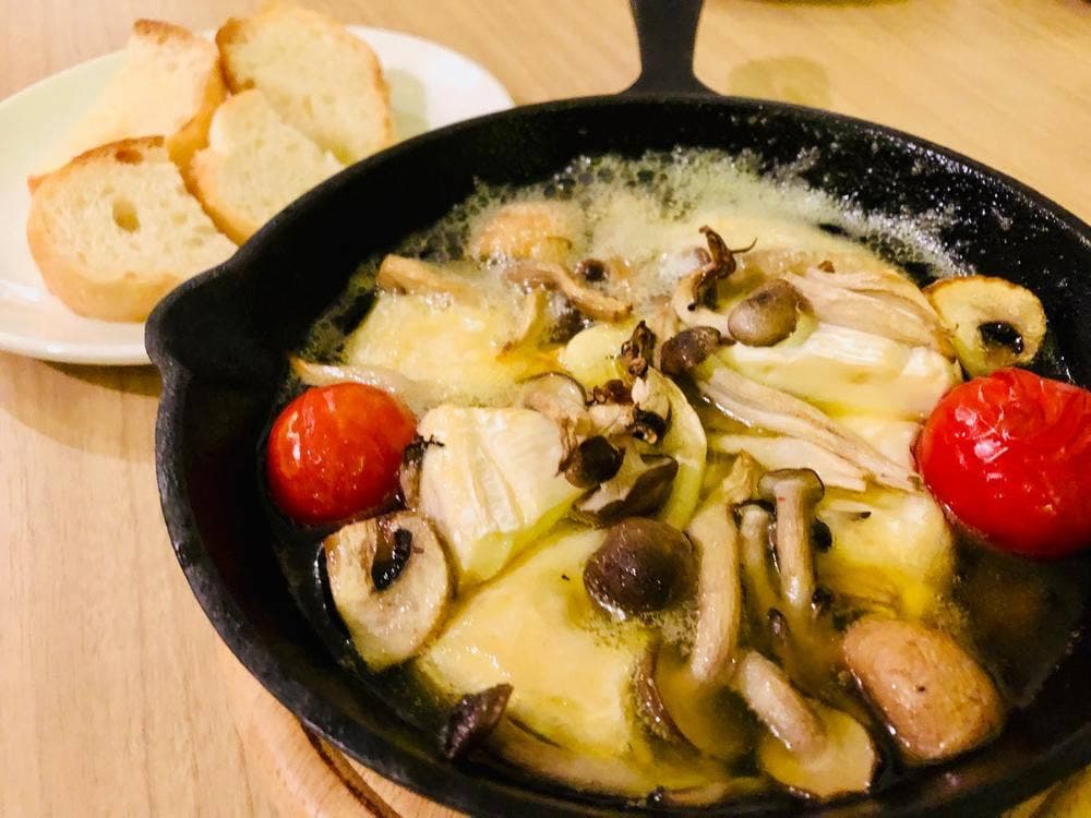 フロマージュ〜チーズとお酒の楽しい空間〜