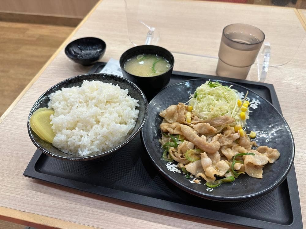 伝説のすた丼屋 東所沢店