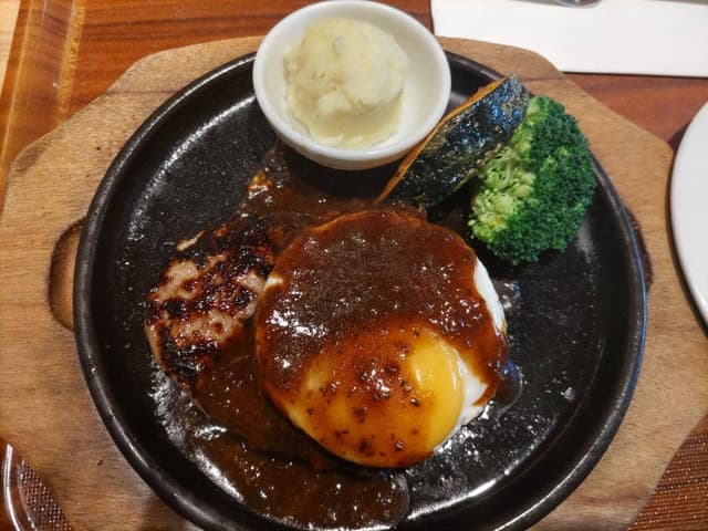 STEAK MOUNTAIN 御殿場プレミアムアウトレット - サブ画像1