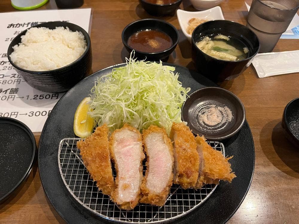 とんかつ専門店 勝れつ亭
