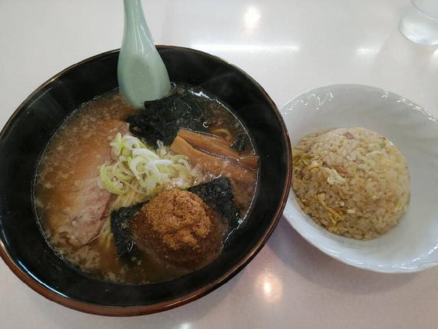 ラーメン信義 - サブ画像2