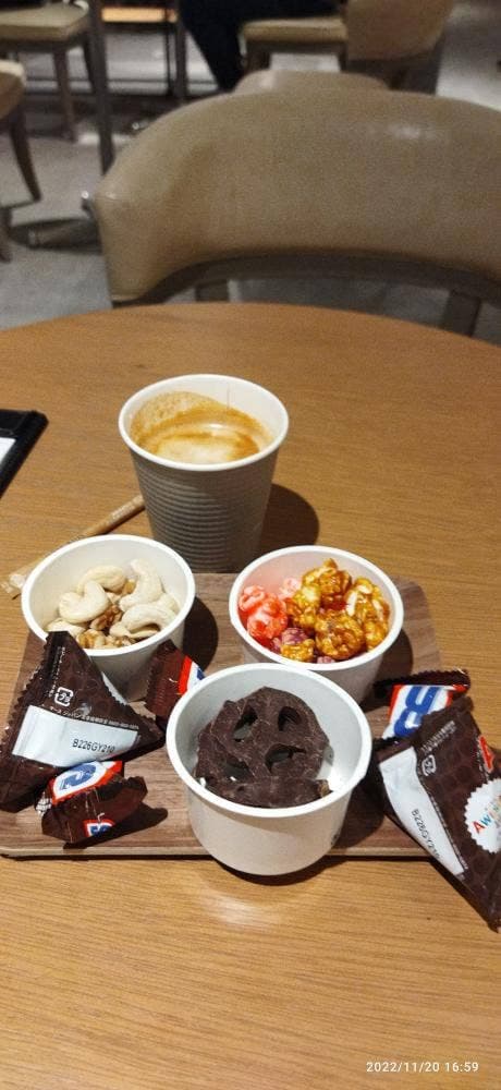SHARE LOUNGE 川崎駅前店