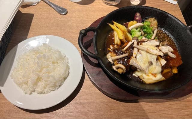グリル蔵敷 岡山一番街店 - サブ画像1