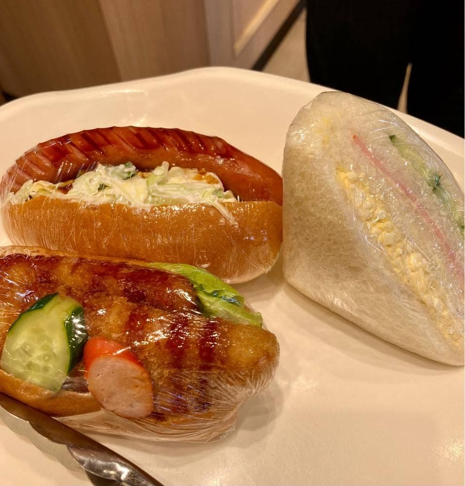 プラムベーカリー