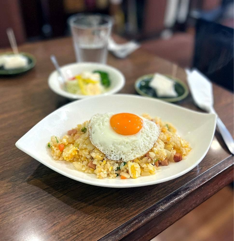 純