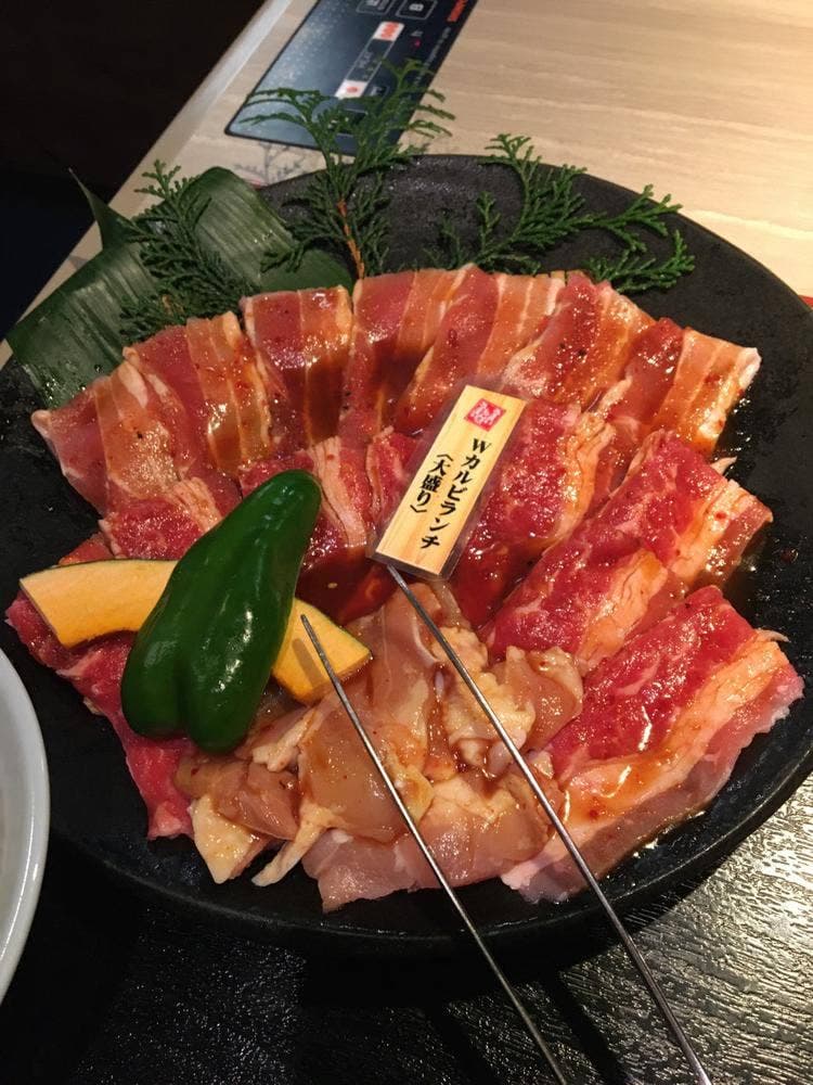 民芸肉料理 はや 総本店