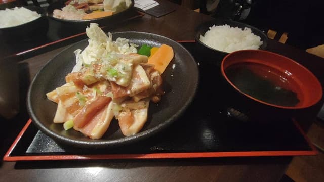 岩見沢精肉卸直営 牛乃家 美原店 - サブ画像1