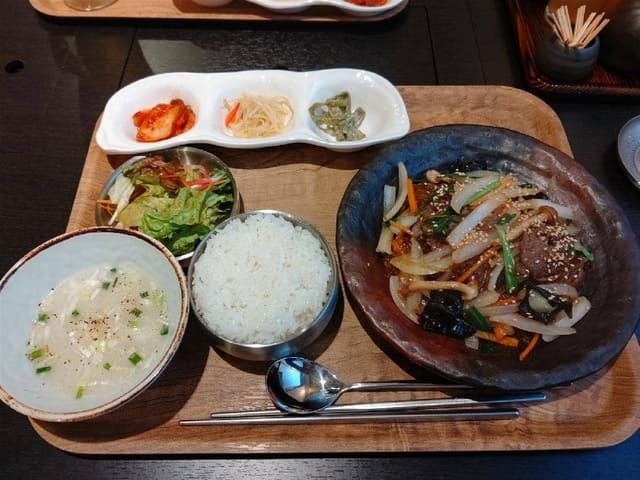 焼肉と韓国料理 慶美 - サブ画像3