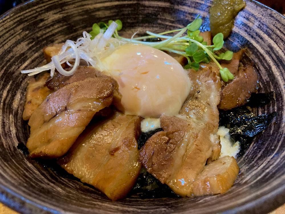 丸太小屋レストラン びんずる