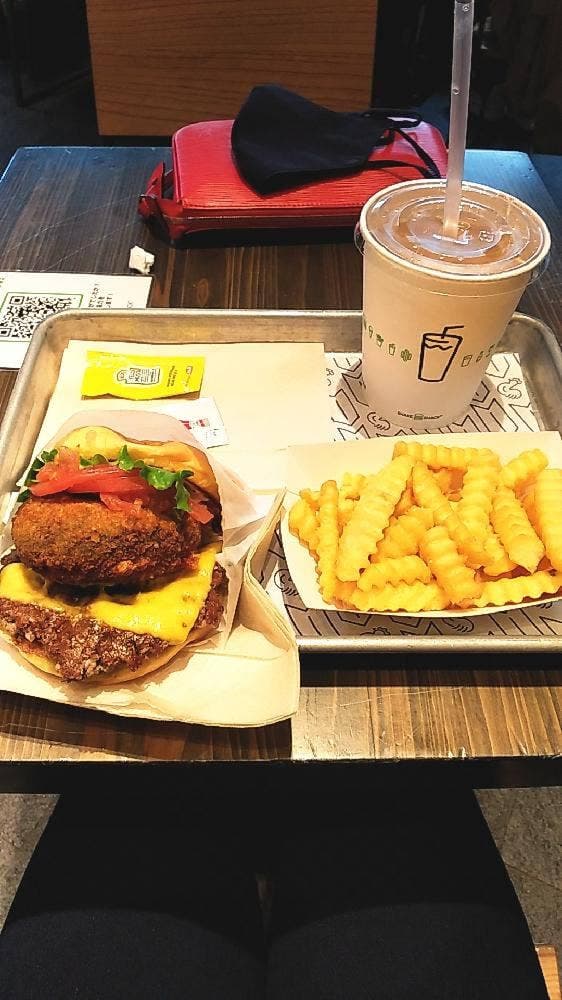 シェイクシャック 新宿サザンテラス店 - サブ画像2