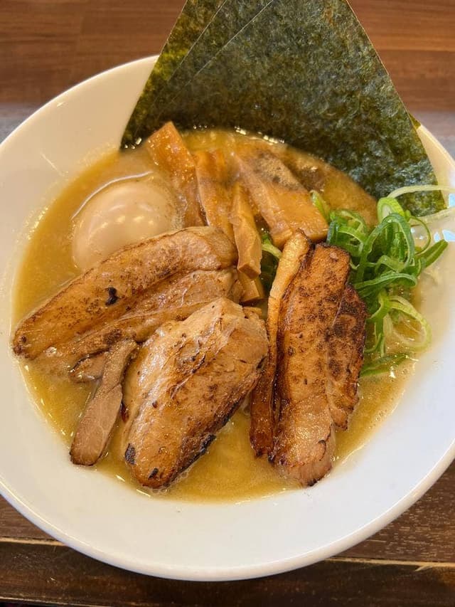鶏そば やま辰 - サブ画像1