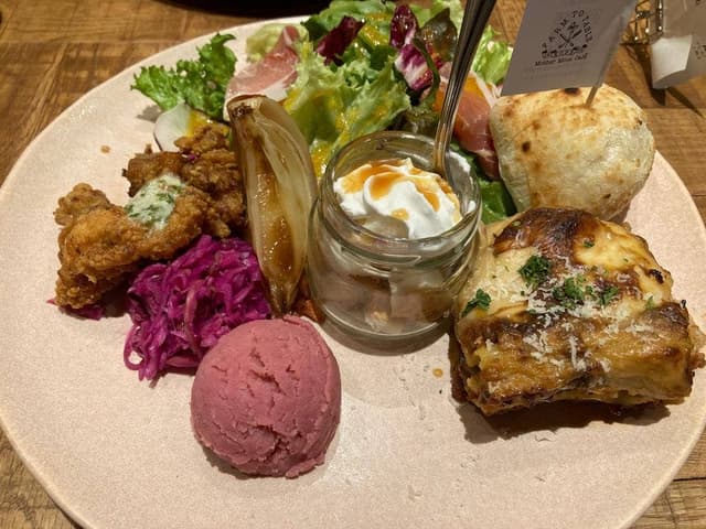 Mother Moon Café 姫路店 - サブ画像1