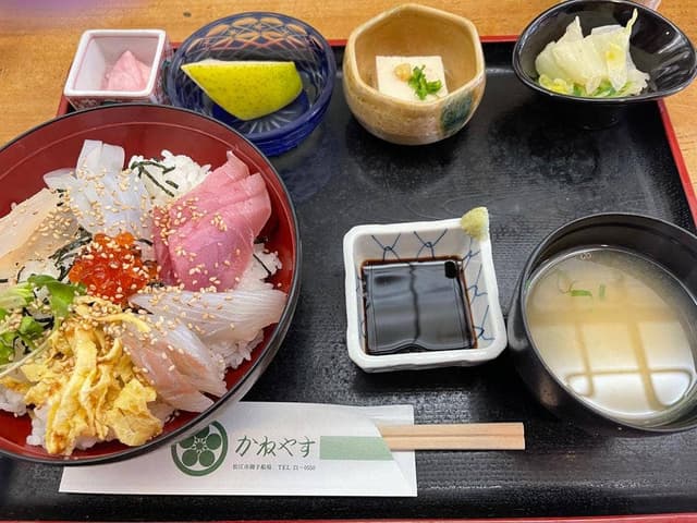 かねやす食堂 - サブ画像3