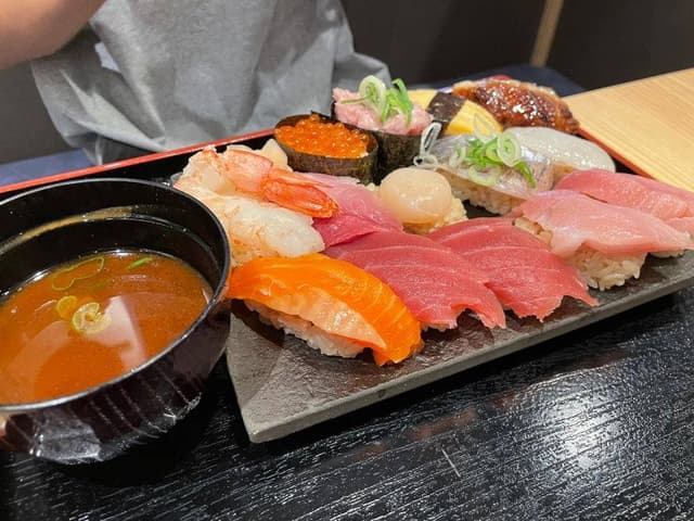 鮨 酒 肴 杉玉 日吉 - サブ画像3