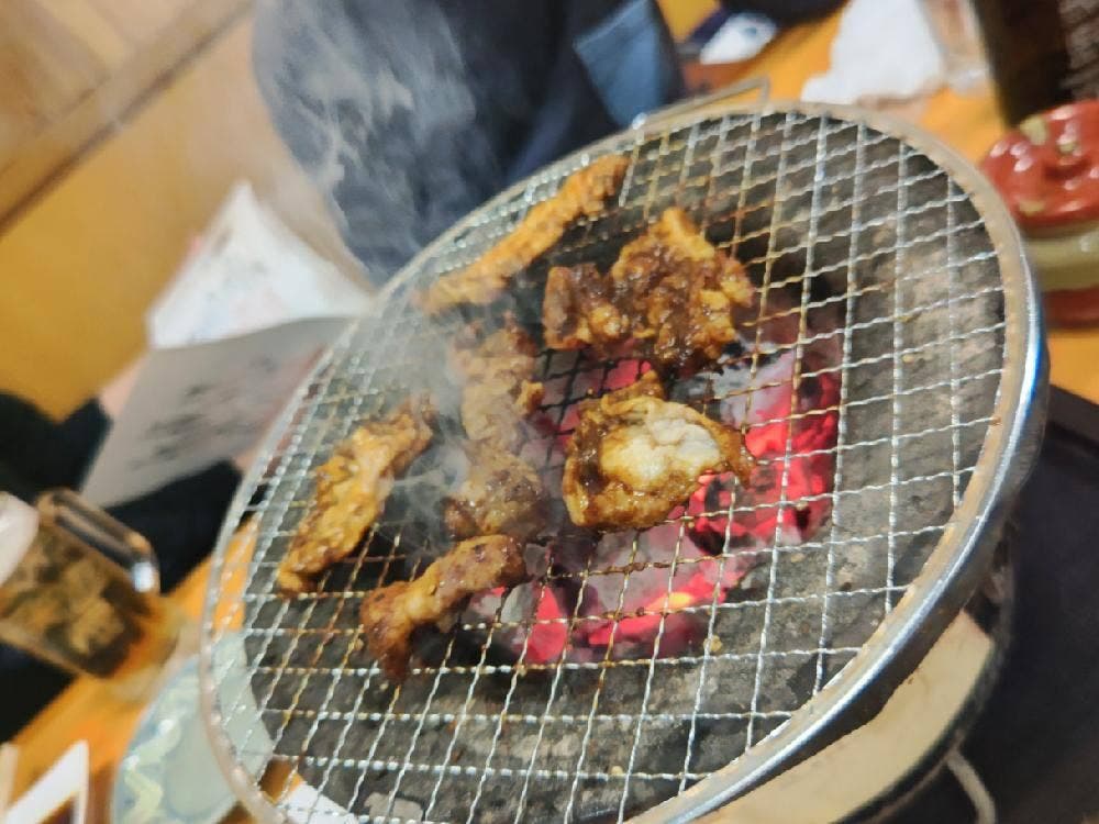 炭火焼とんちゃん こまる。
