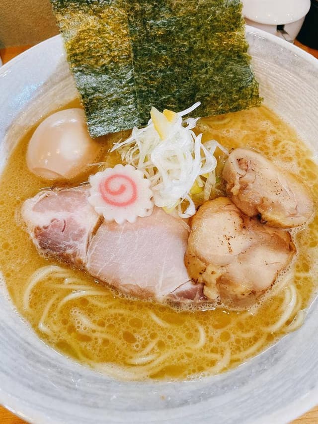 麺屋なると 伊奈店 - サブ画像1