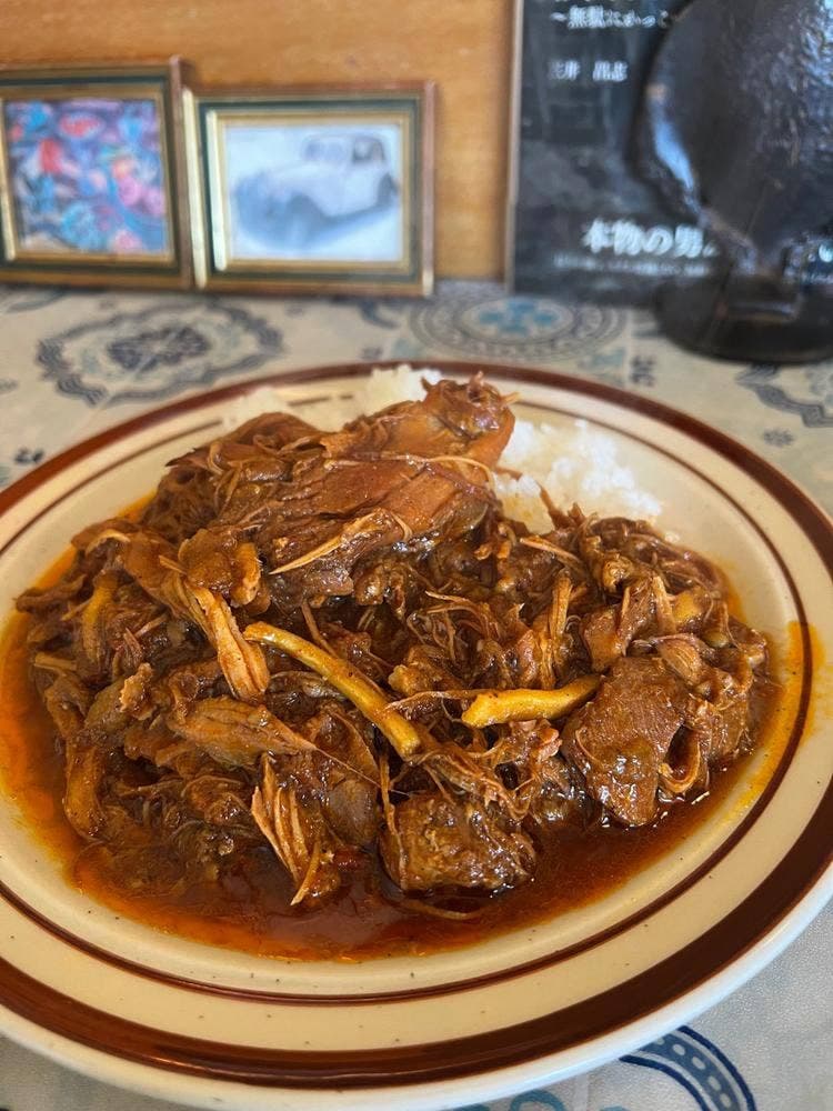 カラバト・カリー