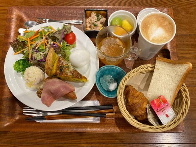 LOCALO CAFE ダイワロイネットホテル福山駅前店 - サブ画像1