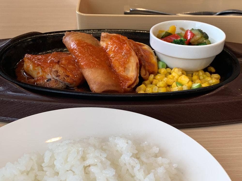 ガスト 上大岡店