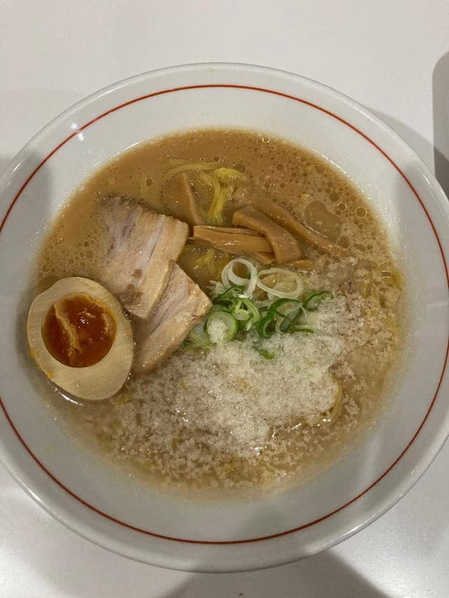 やさしい、とんこつ麺 かまくら - サブ画像1