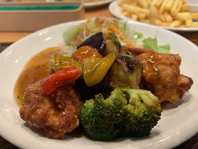 ガスト 越谷大袋店 - サブ画像1