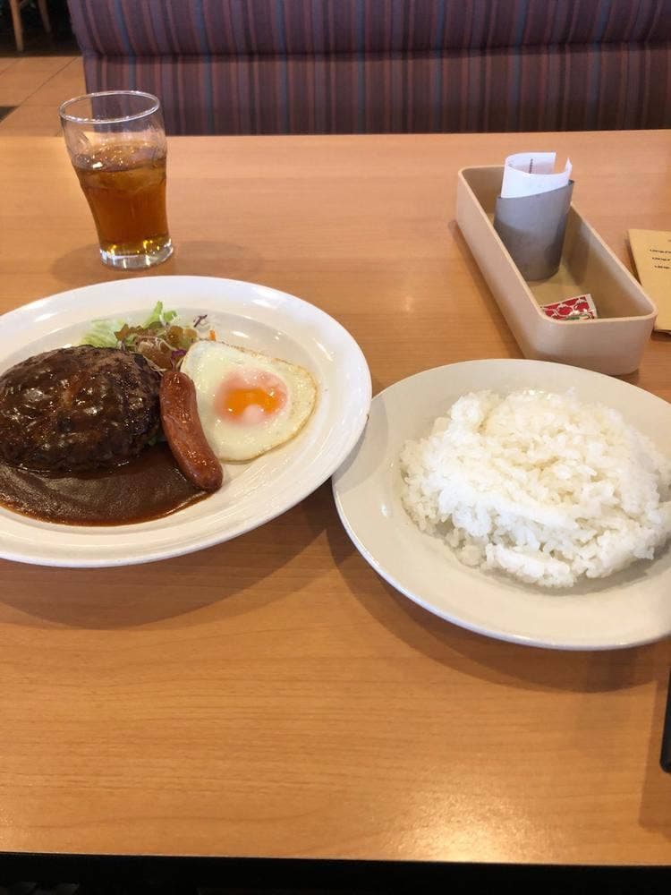 ガスト 弥富通店