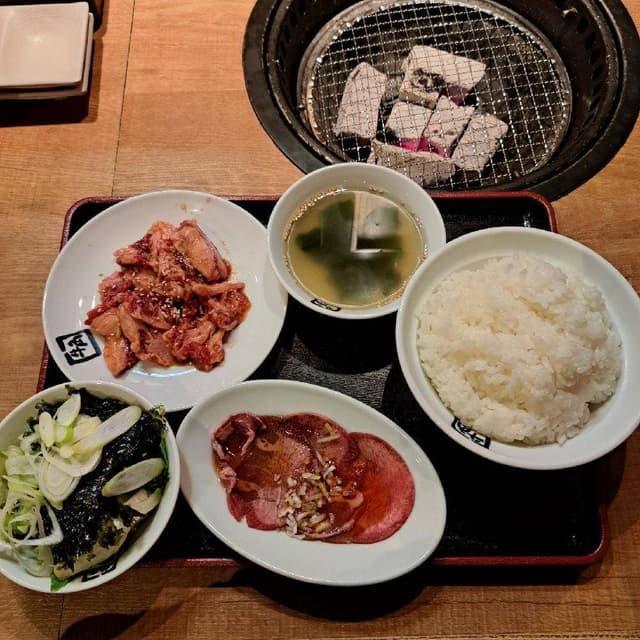 牛角 浦和店 - サブ画像1