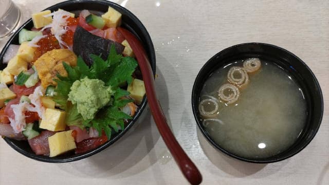 沼津魚がし鮨 流れ鮨 流山おおたかの森店 - サブ画像1