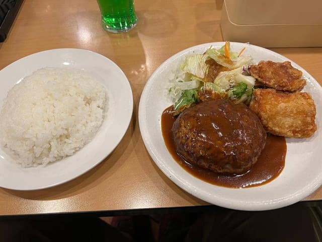 Cafe レストラン ガスト 春日井柏井店 - サブ画像1