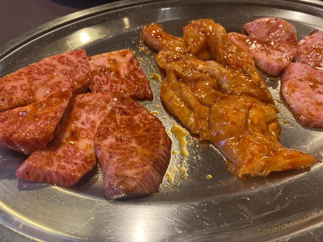 焼肉まる得ホルモン - サブ画像1