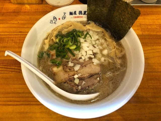 煮干し中華そば 麺屋 徳星 - サブ画像3