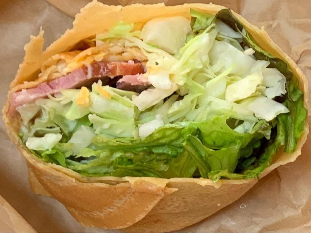 TRIPLE CROWN Creperie