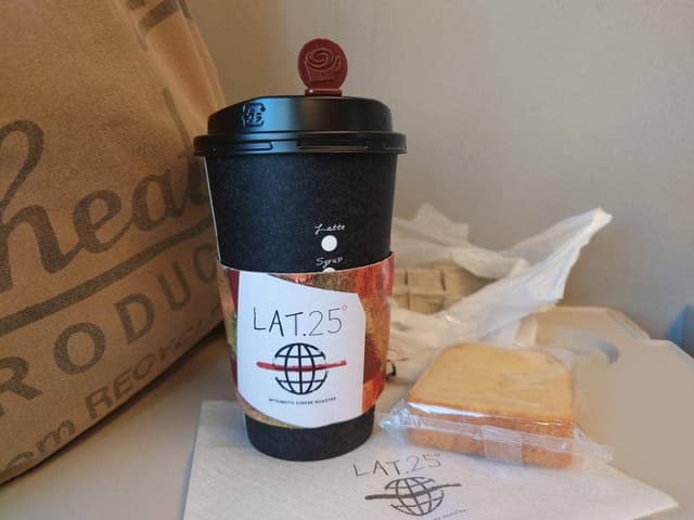 Caffe LAT .25℃ 新横浜駅店 - サブ画像2