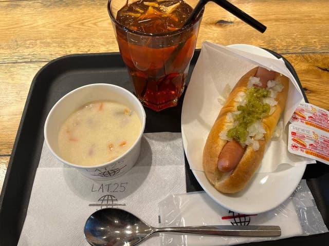 caffe LAT.25° 羽田空港第一ターミナル店 - サブ画像1