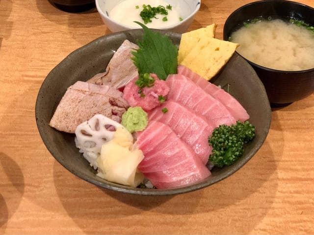 まぐろ丼ぶんた - サブ画像2