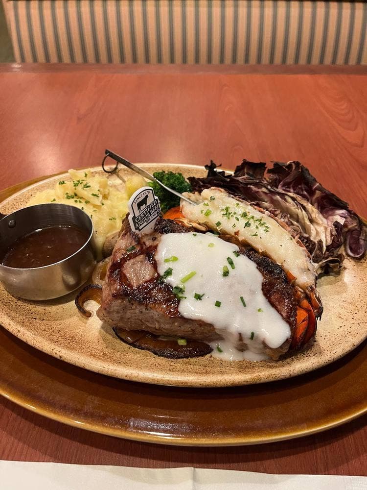 ロイヤルホスト 若林店