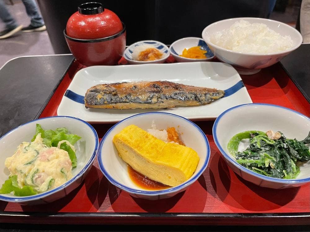焼魚定食と釜戸ごはん 京都桂川食堂