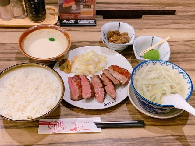 牛たん炭焼 利久 幕張新都心店 - サブ画像2