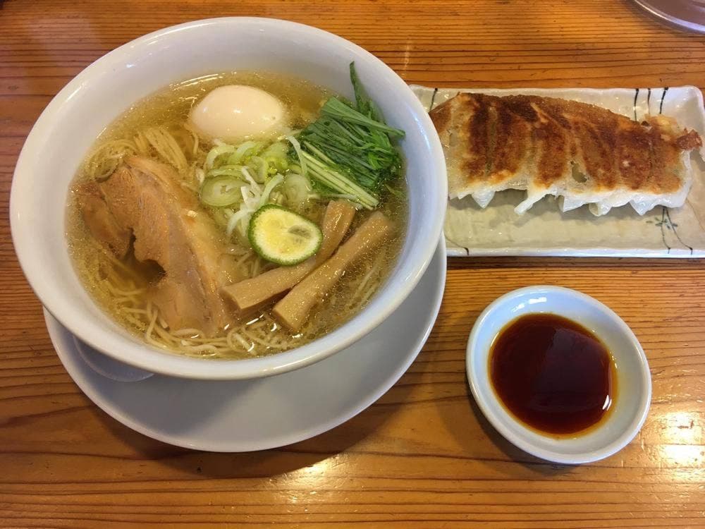 ラーメン工房 りょう花 高松東店
