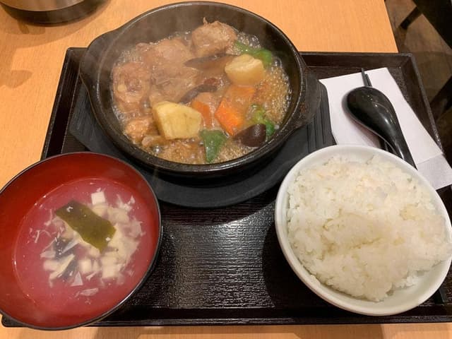 楊銘宇黄燜鶏米飯 赤羽店 - サブ画像3