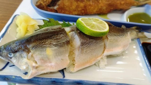 鮎戸瀬荘 - サブ画像1