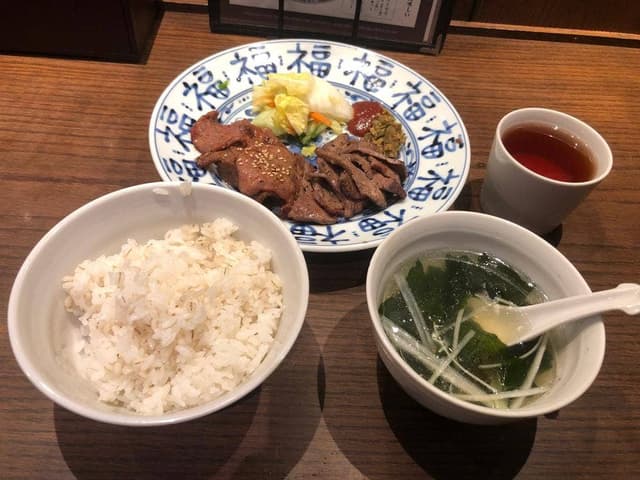 肉匠の牛たん たん之助酒場 大手町店 - サブ画像1