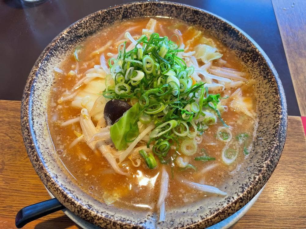 越後秘蔵麺 無尽蔵 なおえつ家