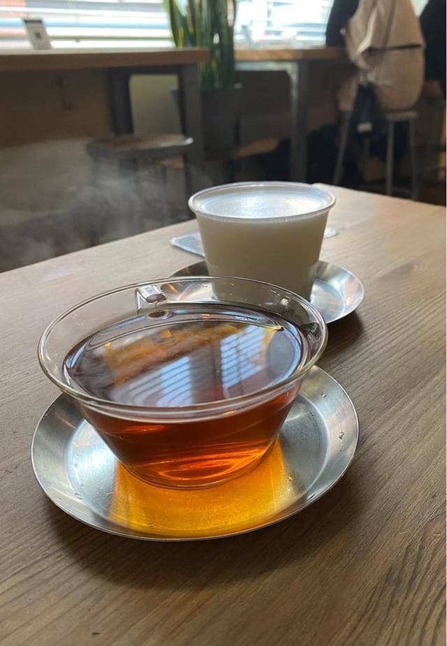 almond hostel & cafe カフェラウンジ - サブ画像1