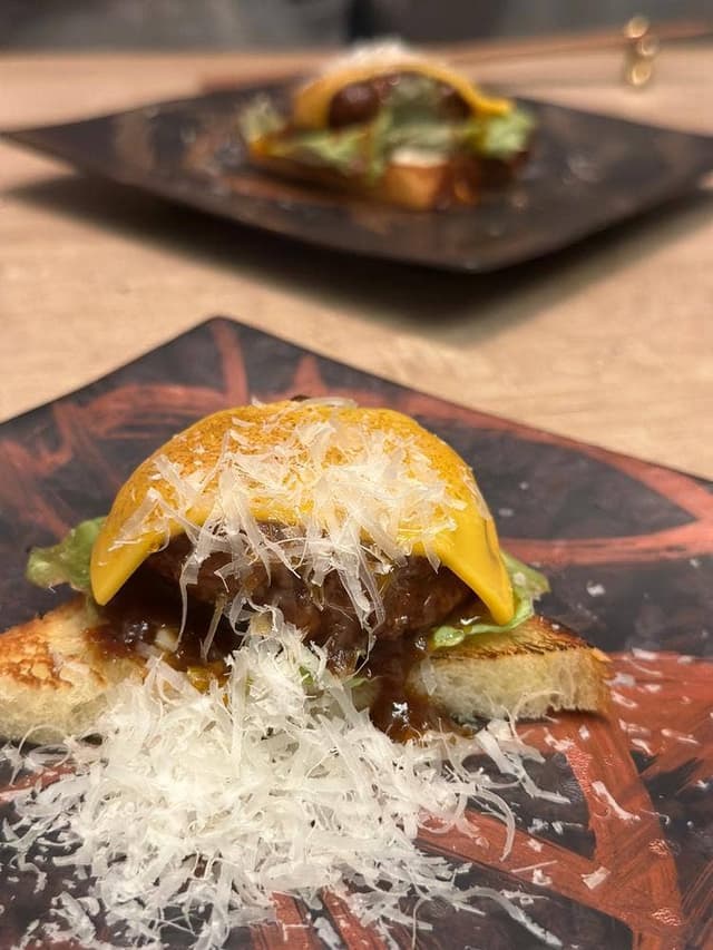 鉄板焼きWAGYU LIVERARY - サブ画像2