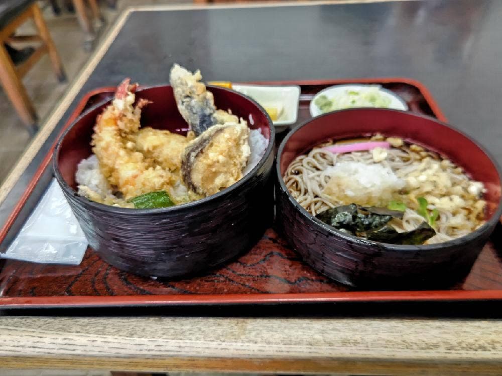 真砂そば店