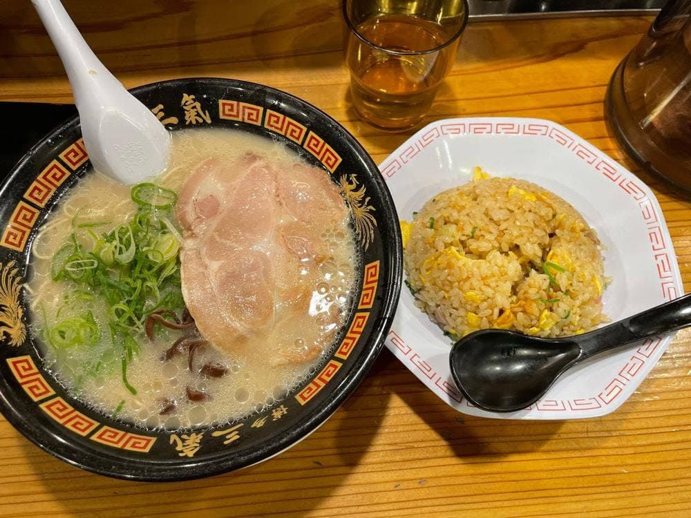 博多三氣 姪浜大通り福重店