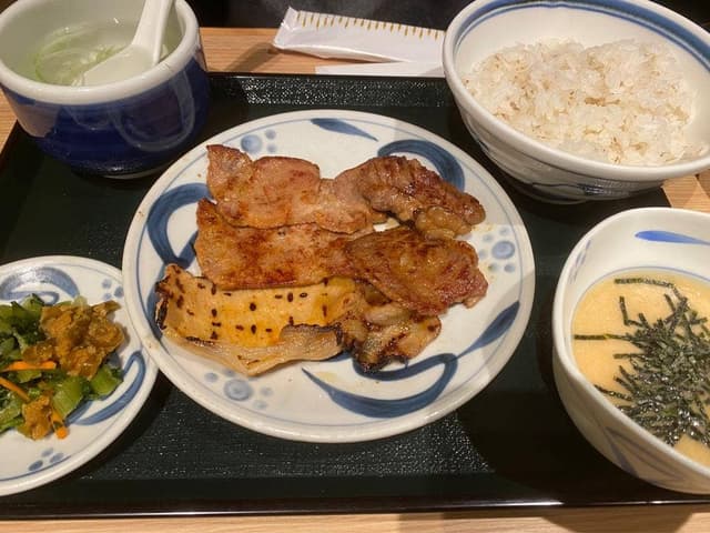 牛たんとろろ麦めし ねぎし サンロード店 - サブ画像3