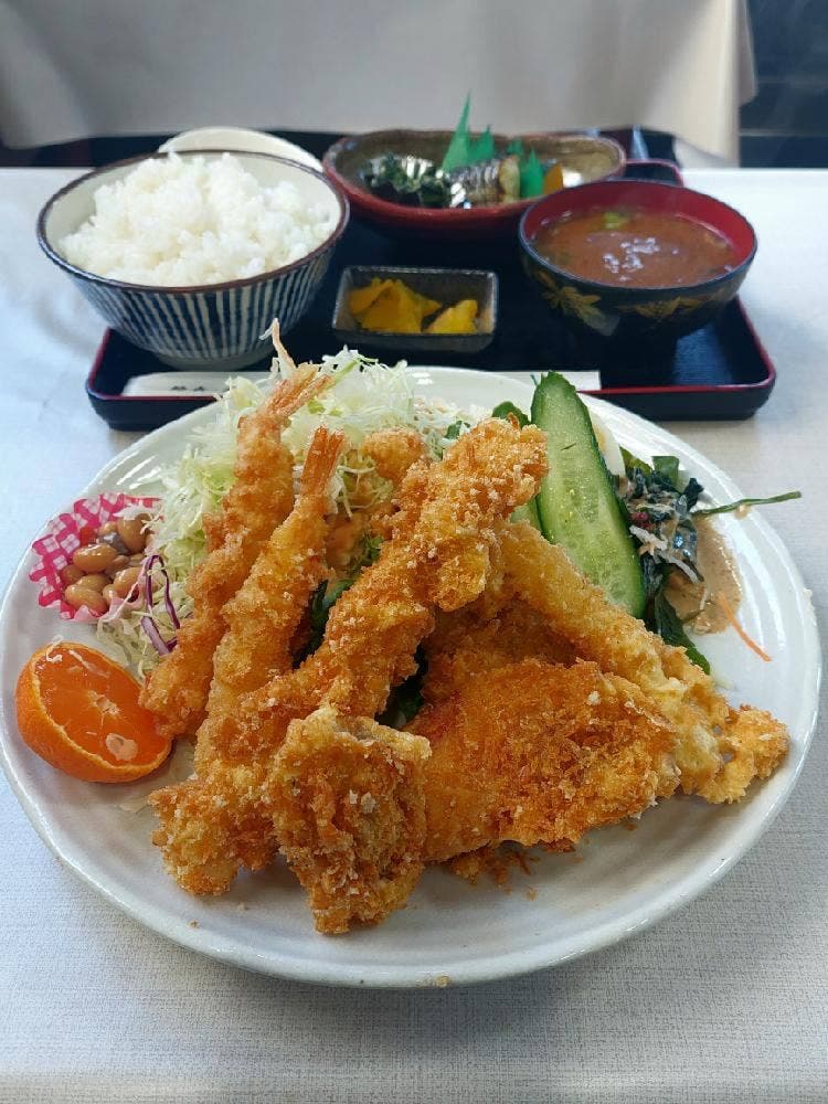すずめ食堂